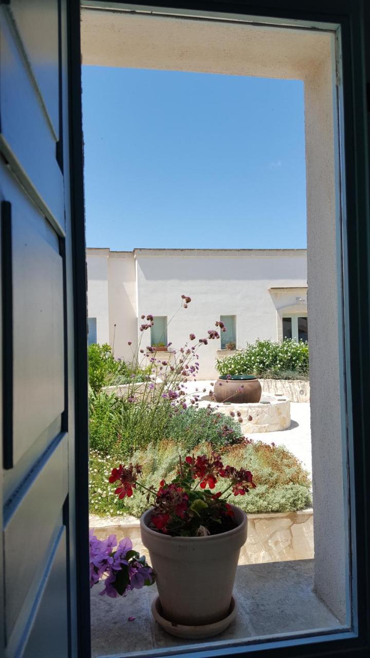 The Proud Garden Bed & Breakfast Carovigno Exterior photo